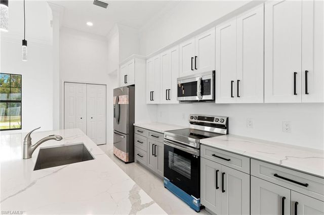 1413 NE 15th TER, Cape Coral, FL 33909