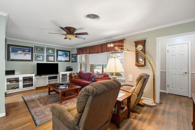 5007 Creekbend Drive, Houston, TX 77035