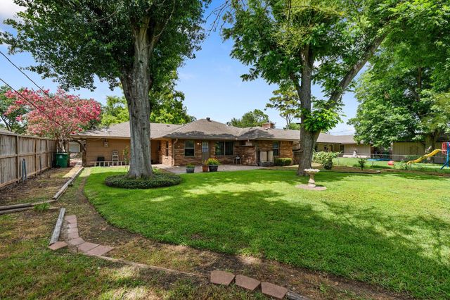 5007 Creekbend Drive, Houston, TX 77035