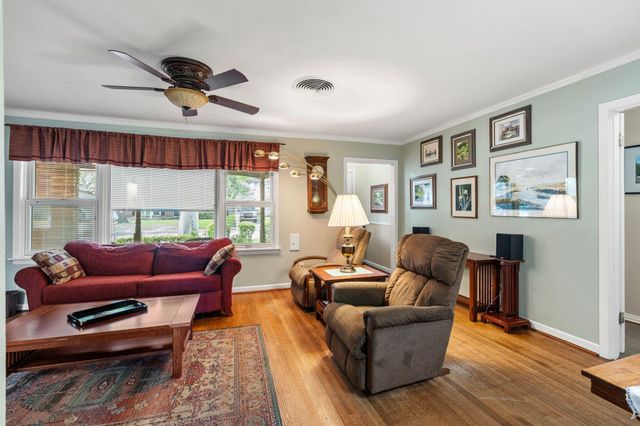 5007 Creekbend Drive, Houston, TX 77035