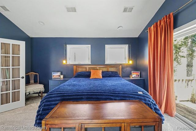 1736 Shoreline Drive, Hartland, MI 48353