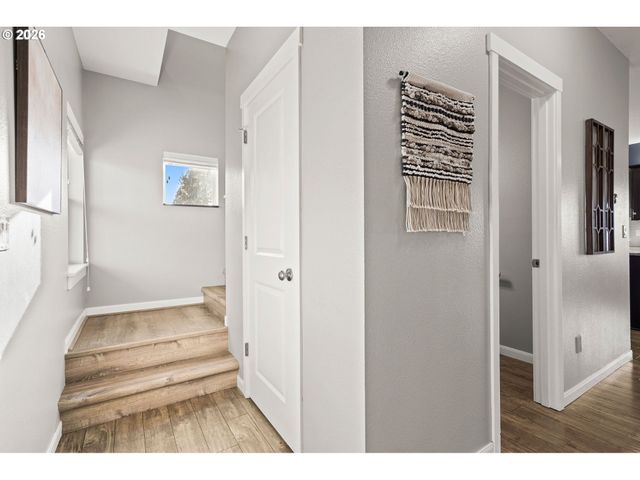 128 FINNEYS Ave, Molalla, OR 97038