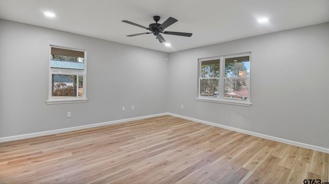 18208 N Lakeview, Troup, TX 75789