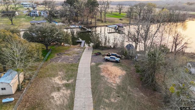 18208 N Lakeview, Troup, TX 75789