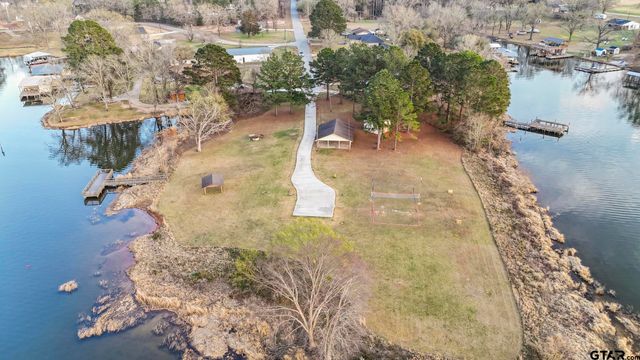 18208 N Lakeview, Troup, TX 75789
