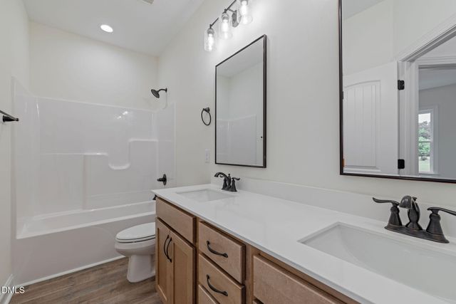 302 Ellington Way, La Grange, NC 28551