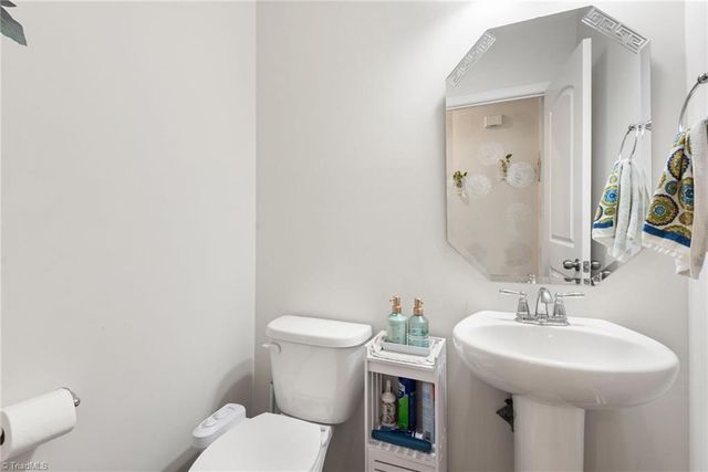 2530 William joseph Lane, High Point, NC 27265