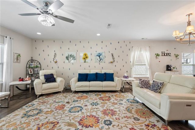 2530 William joseph Lane, High Point, NC 27265
