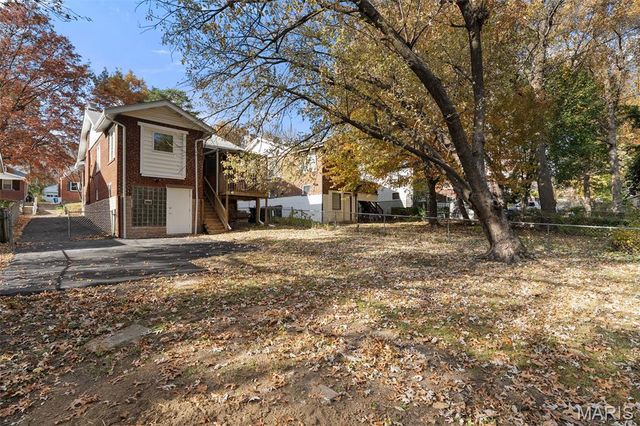 2140 Princeton Place, Richmond Heights, MO 63117