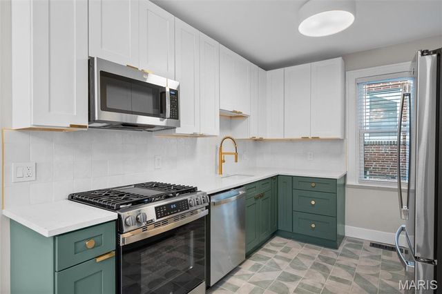 2140 Princeton Place, Richmond Heights, MO 63117