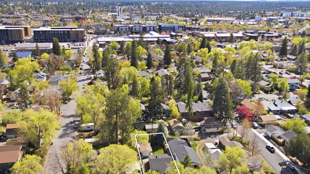 521 NW Georgia Avenue, Bend, OR 97703