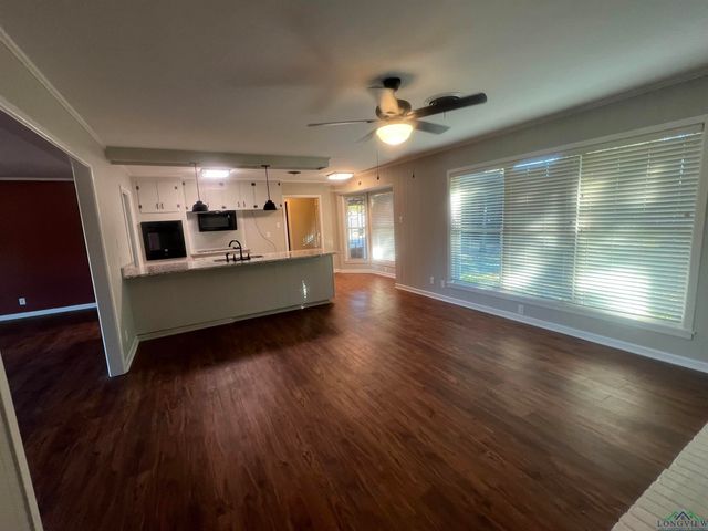 108 Hughes, Marshall, TX 75672