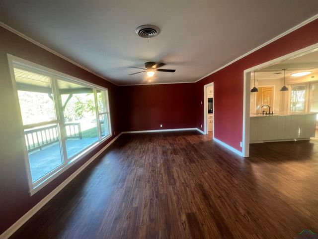 108 Hughes, Marshall, TX 75672