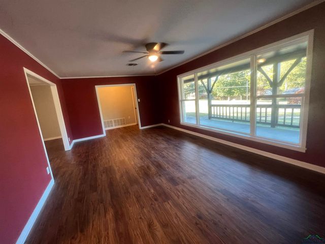 108 Hughes, Marshall, TX 75672