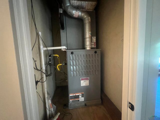 108 Hughes, Marshall, TX 75672