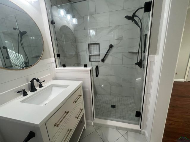 108 Hughes, Marshall, TX 75672