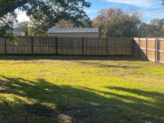 108 Hughes, Marshall, TX 75672