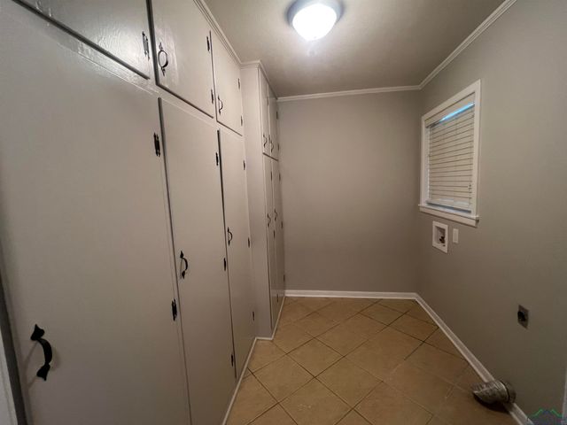 108 Hughes, Marshall, TX 75672