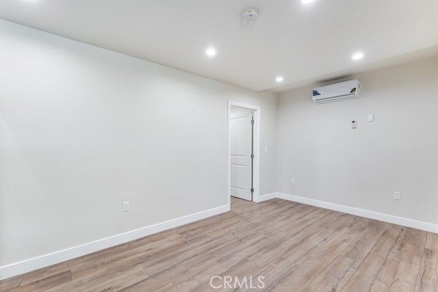 2756 W 15th Street, Los Angeles, CA 90006