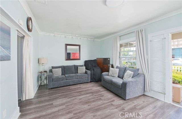 2756 W 15th Street, Los Angeles, CA 90006