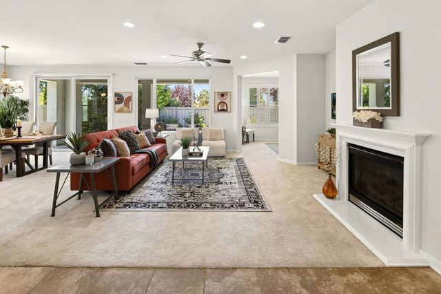 2683 Kingfisher Ln, Lincoln, CA 95648