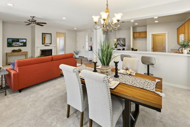 2683 Kingfisher Ln, Lincoln, CA 95648