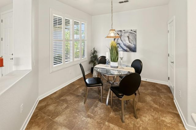 2683 Kingfisher Ln, Lincoln, CA 95648