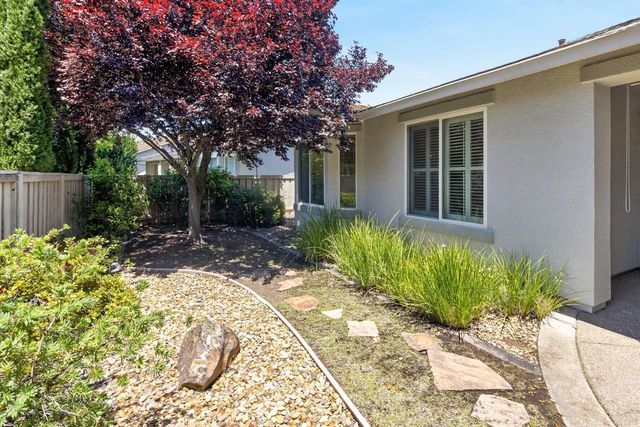 2683 Kingfisher Ln, Lincoln, CA 95648
