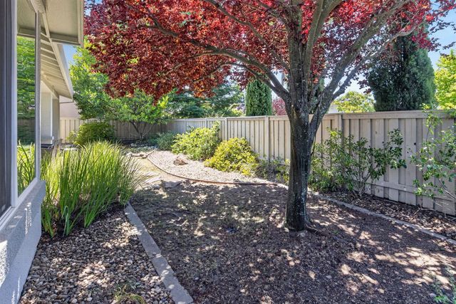 2683 Kingfisher Ln, Lincoln, CA 95648