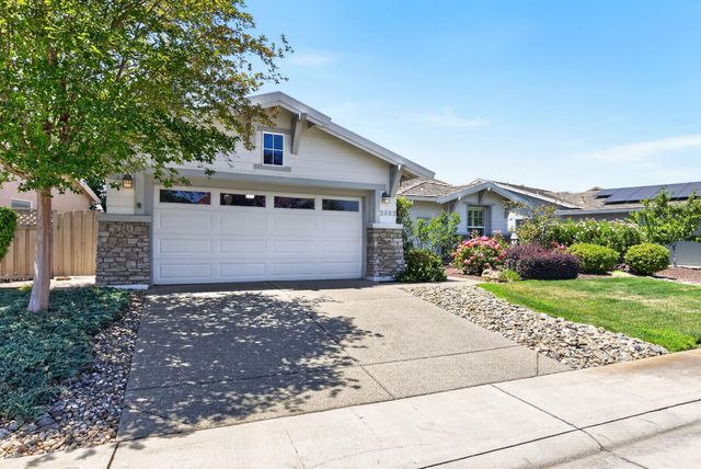 2683 Kingfisher Ln, Lincoln, CA 95648