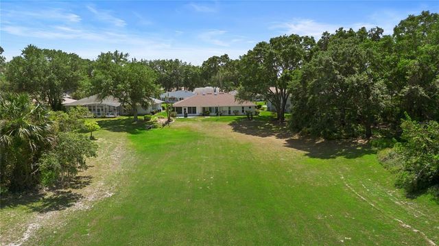 26901 RACQUET CIRCLE, Leesburg, FL 34748