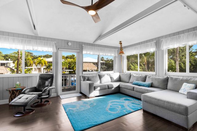 S 375 Coconut Palm Boulevard, Plantation Key, FL 33070