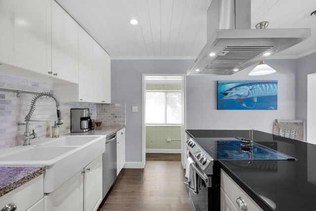 S 375 Coconut Palm Boulevard, Plantation Key, FL 33070