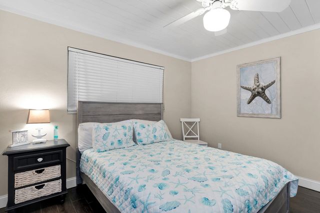 S 375 Coconut Palm Boulevard, Plantation Key, FL 33070