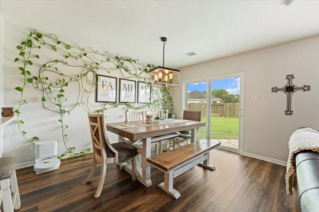 15903 Arapaho Bend Lane, Cypress, TX 77429