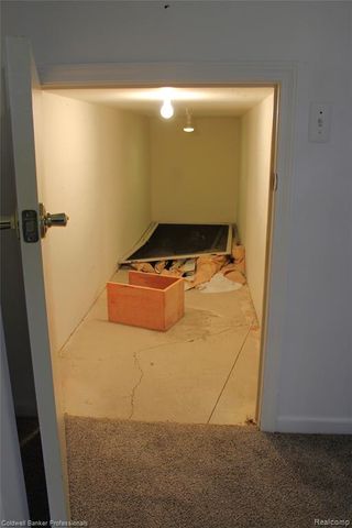 387 Cherry Orchard Road, Canton, MI 48188