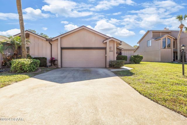1905 Sprucewood Way, Port Orange, FL 32128