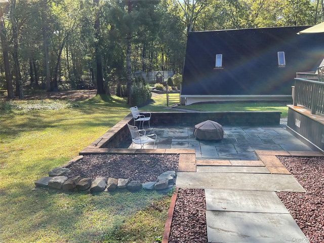 70 Camp Drive, Rhinebeck, NY 12572