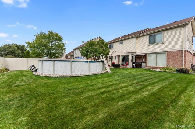 24346 Brentwood Drive, Brownstown Charter Township, MI 48183