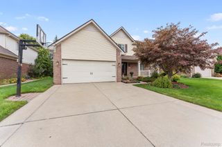 24346 Brentwood Drive, Brownstown Charter Township, MI 48183