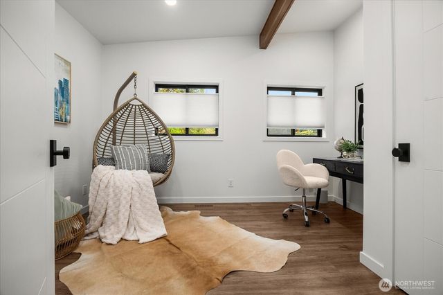 17061 10th Avenue NW, Shoreline, WA 98177