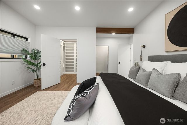 17061 10th Avenue NW, Shoreline, WA 98177