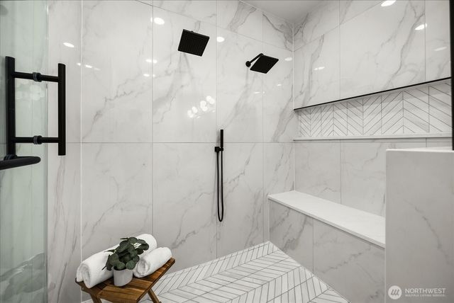 17061 10th Avenue NW, Shoreline, WA 98177