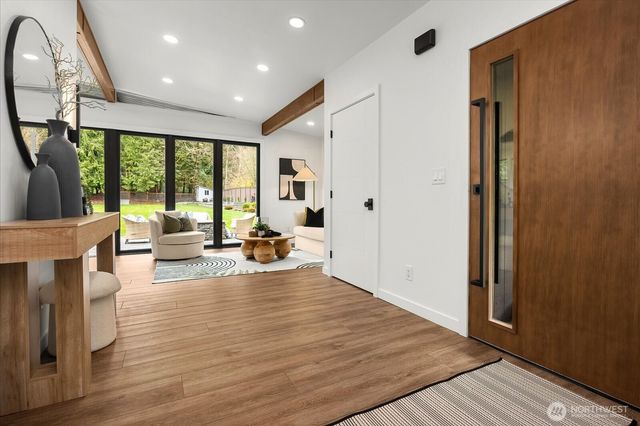 17061 10th Avenue NW, Shoreline, WA 98177