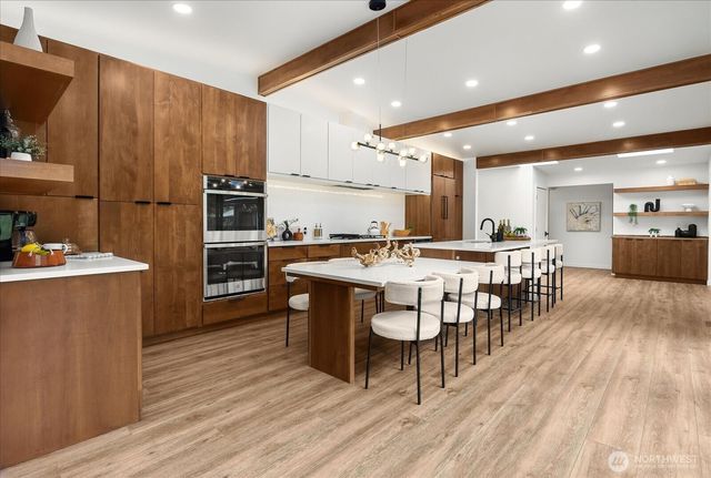 17061 10th Avenue NW, Shoreline, WA 98177