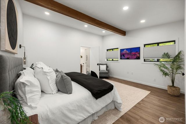 17061 10th Avenue NW, Shoreline, WA 98177