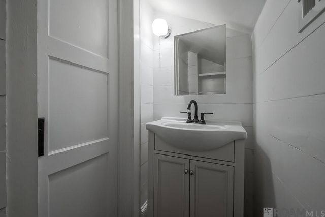 717 N River Rd, Denham Springs, LA 70726