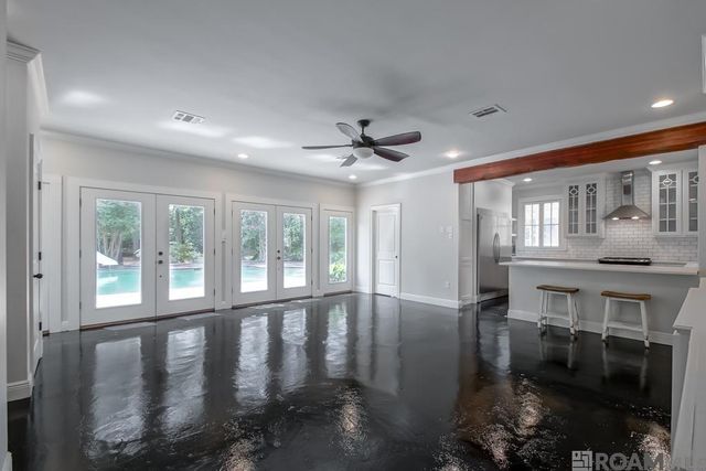 717 N River Rd, Denham Springs, LA 70726