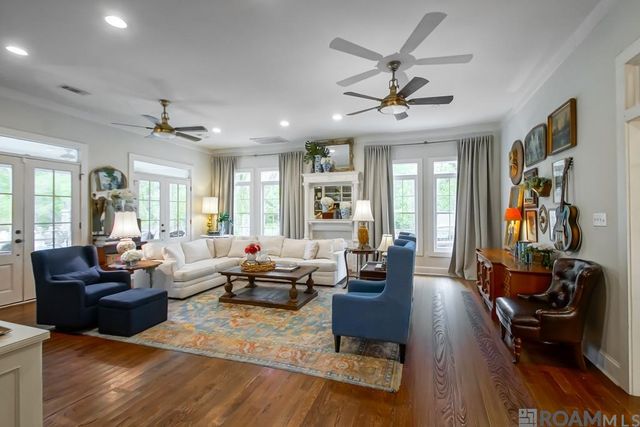 717 N River Rd, Denham Springs, LA 70726