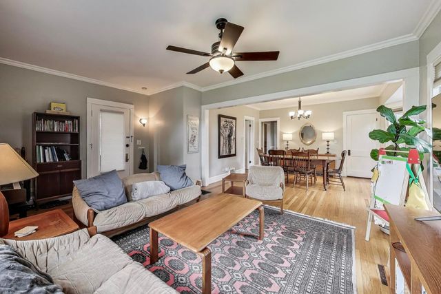 36 E Touhy Avenue, Park Ridge, IL 60068